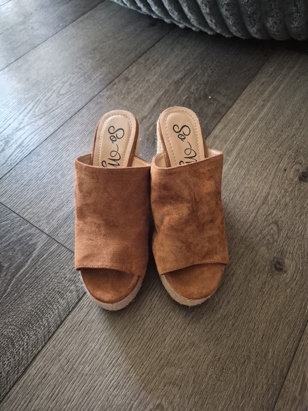 Women's Open-Toe Suede Slide Sandals in Brown